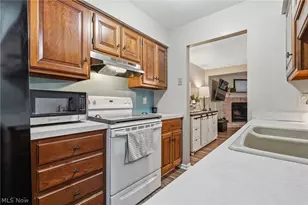 435 Abbeyville Rd, Medina, OH 44256 - Photo 9