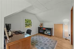 1007 S Munroe Rd, Tallmadge, OH 44278 - Photo 13