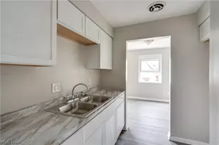 2885 Hampton Rd, Loveland, OH 44120 - Photo 9