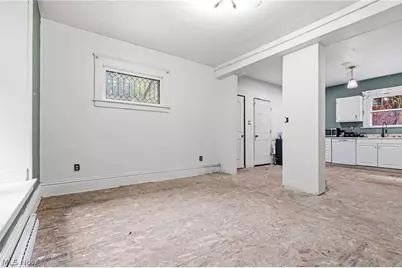 105 W Harrison Street, Alliance, OH 44601 - Photo 7