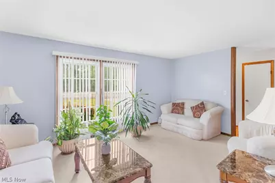142 S Navarre Avenue, Austintown, OH 44515 - Photo 5
