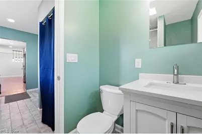 8161 Marianna Boulevard, Grandview Heights, OH 44147 - Photo 21