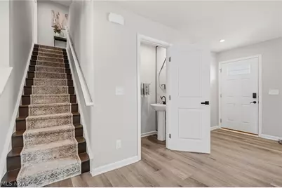 116 Zenith Court, Eastlake, OH 44095 - Photo 13