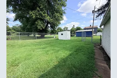 1527 Walnut Street, Zanesville, OH 43701 - Photo 23