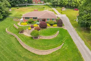 570 East St, East Palestine, OH 44413 - Photo 9