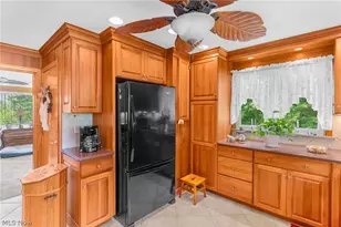 570 East St, East Palestine, OH 44413 - Photo 41