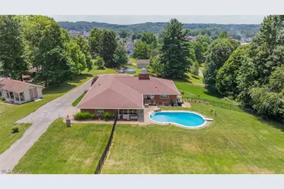 570 East Street, East Palestine, OH 44413 - Photo 7