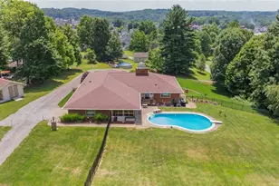 570 East St, East Palestine, OH 44413 - Photo 7