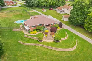 570 East St, East Palestine, OH 44413 - Photo 11