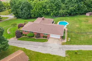570 East St, East Palestine, OH 44413 - Photo 9