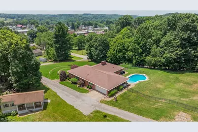 570 East Street, East Palestine, OH 44413 - Photo 7