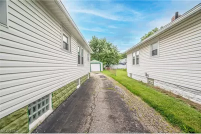 718 Virginia Avenue, Akron, OH 44306 - Photo 41