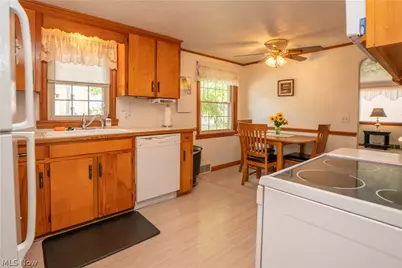 3516 7th Street SW, Canton, OH 44710 - Photo 9