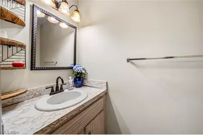 7136 N Churchill Place, Concord Twp, OH 44077 - Photo 17