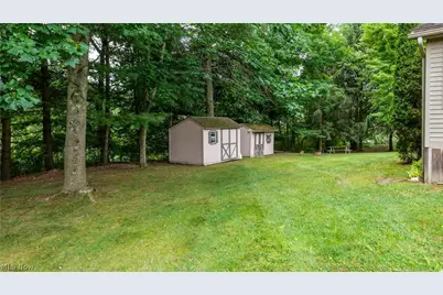 8226 Clover Lane, Garrettsville, OH 44231 - Photo 9