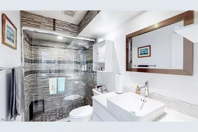 12900 Lake Avenue #915, Oakwood, OH 44107 - Photo 9