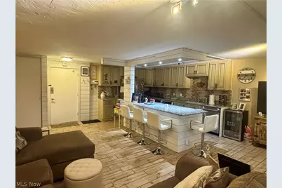 12900 Lake Avenue #915, Oakwood, OH 44107 - Photo 5
