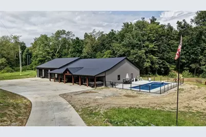 6168 SE Buckeye Hollow Road SE, Uhrichsville, OH 44683 - Photo 1