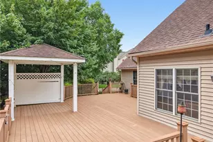 301 Aynesly Way, Brunswick, OH 44212 - Photo 39
