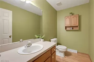 301 Aynesly Way, Brunswick, OH 44212 - Photo 17