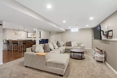 401 Norwich Drive, Grandview Heights, OH 44147 - Photo 9