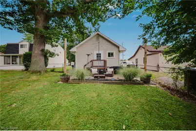 7611 Manor Drive, Mentor on the Lake, OH 44060 - Photo 37