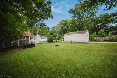7611 Manor Drive, Mentor on the Lake, OH 44060 - Photo 35