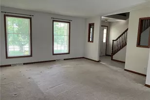 1013 Cherokee, Wapakoneta, OH 45895 - Photo 3