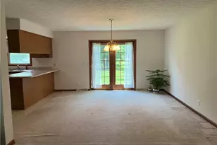1013 Cherokee, Wapakoneta, OH 45895 - Photo 5