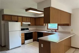 1013 Cherokee, Wapakoneta, OH 45895 - Photo 7