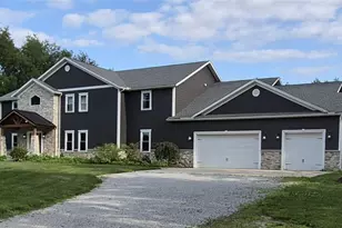2252 Applegrove St NE, Canton, OH 44721 - Photo 1