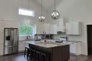 2252 Applegrove St NE, Canton, OH 44721 - Photo 3