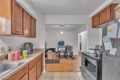 30015 Warren Road, Wickliffe, OH 44092 - Photo 7