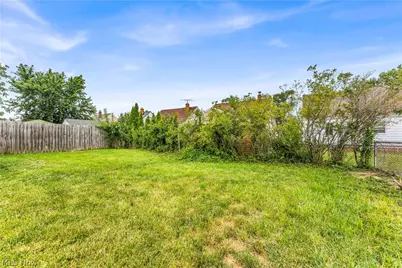 30015 Warren Road, Wickliffe, OH 44092 - Photo 19