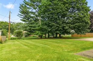 5525 Glenhill Ave NE, Canton, OH 44721 - Photo 33