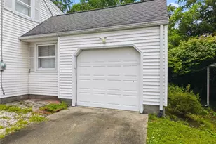 321 Woodrow St NW, North Canton, OH 44720 - Photo 3