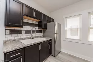 11711 Buckingham Ave, Loveland, OH 44120 - Photo 31