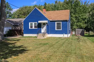 2415 E Ridgewood Dr, Green Hills, OH 44131 - Photo 1