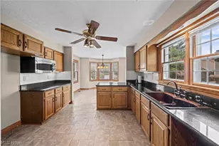 441 Shannon Dr, Wadsworth, OH 44281 - Photo 9