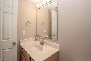 5328 Fawn Cir, Kent, OH 44240 - Photo 15