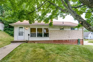 1425 Colonial Blvd NE, Canton, OH 44714 - Photo 1