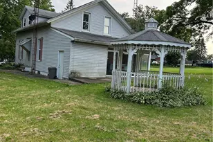 6027 Louisville St, Louisville, OH 44641 - Photo 3