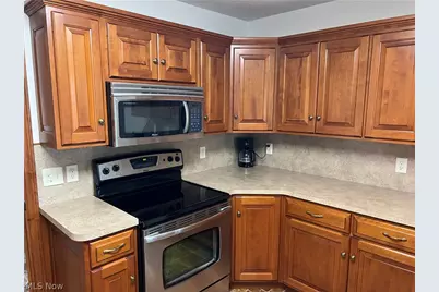 1154 Pine Bluff Drive NE, New Philadelphia, OH 44663 - Photo 7