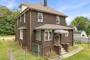 214 6th St, Campbell, OH 44405 - Photo 5