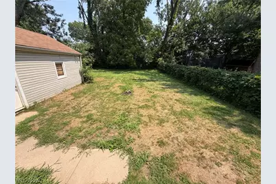 1273 Girard Street, Akron, OH 44301 - Photo 7
