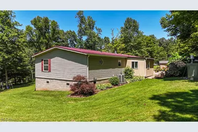 1788 Rosenbush Road, Newport, OH 45768 - Photo 5