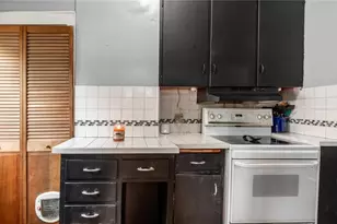1909 Hazel Ave, Zanesville, OH 43701 - Photo 5