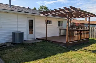 6182 Randolph Rd, Huber Heights, OH 44146 - Photo 9