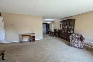 6182 Randolph Rd, Huber Heights, OH 44146 - Photo 11
