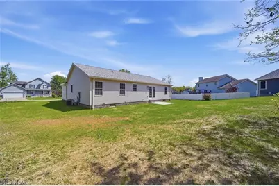517 Whitetail Trail NE, Canton, OH 44704 - Photo 5
